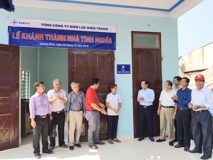 Điện lực miền Trung ủng hộ hơn 6,5 tỷ đồng cho an sinh xã hội ảnh 1