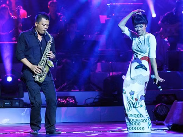 “In The Spotlight - Tuổi thơ Tôi”: Cuộc chơi trắc ẩn về miền ký ức ảnh 5