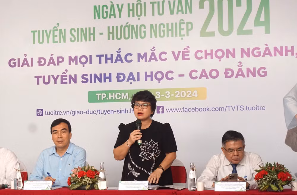 ttxvn_ngay_hoi_tu_van_tuyen_sinh_–_huong_nghiep_2024_0303-2.jpg