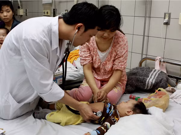 Triển khai hệ thống trực tuyến ghi nhận ca bệnh truyền nhiễm ảnh 1