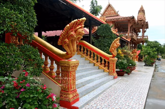 Chùa Xiên Cán - lộng lẫy kiến trúc Khmer của Bạc Liêu ảnh 5