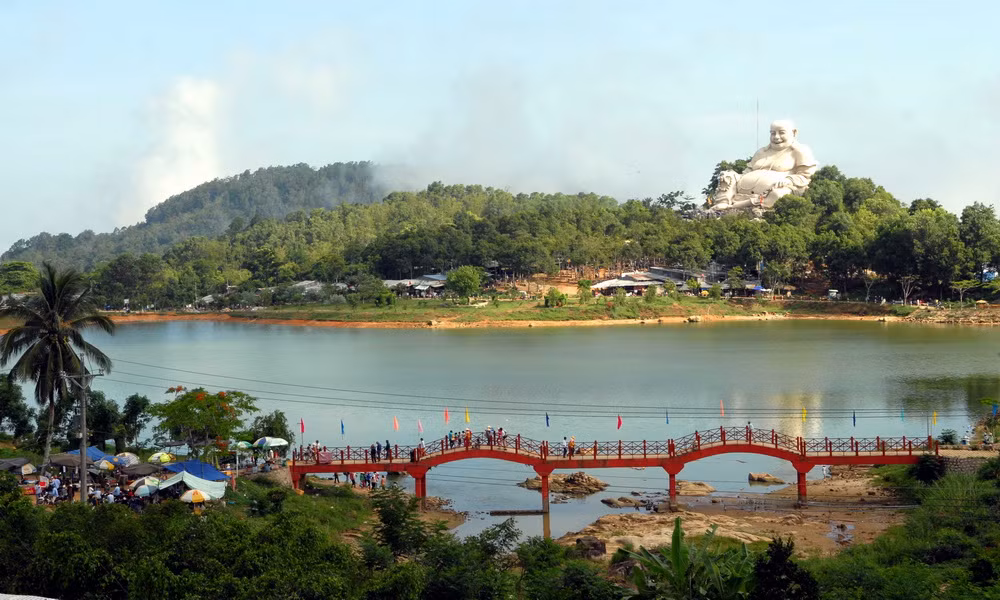 [Photo] An Giang đón hơn 3,2 triệu lượt khách du lịch ảnh 3