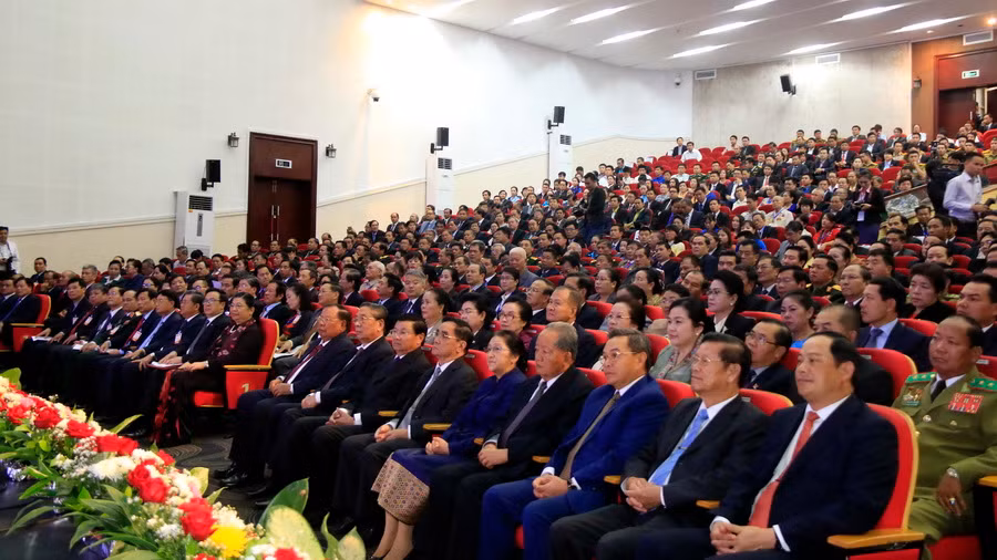 Tổng Bí thư Lào: Kiên định, phát huy quan hệ đặc biệt Lào-Việt Nam ảnh 2