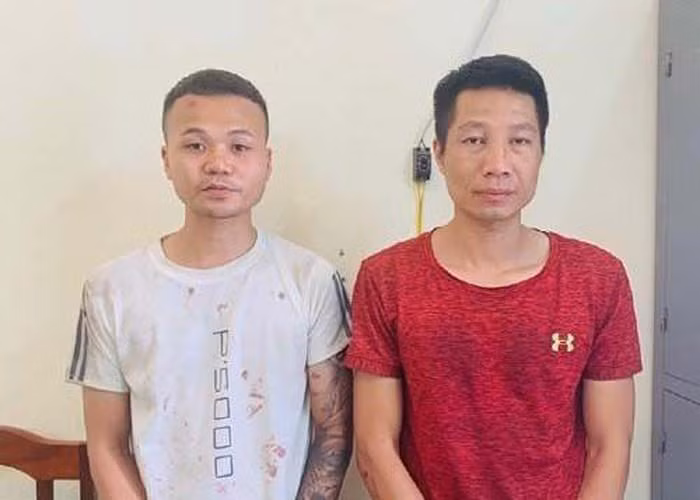 Bắt giữ 2 kẻ dùng súng, lưỡi lê đâm trọng thương cảnh sát hình sự ảnh 1