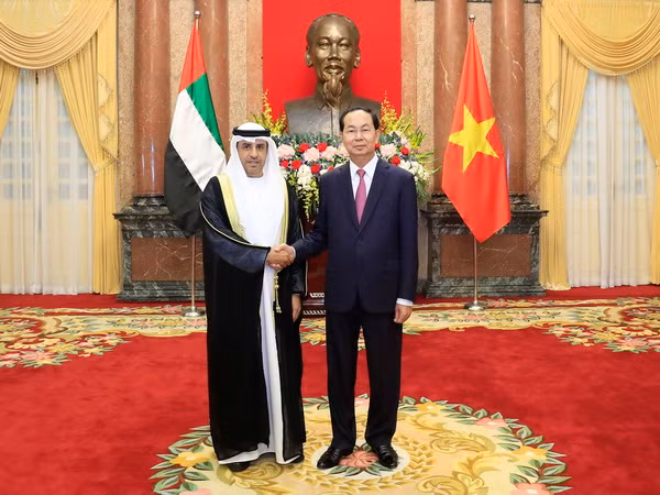 Chủ tịch nước tiếp các Đại sứ UAE, Mozambique, Hàn Quốc trình Quốc thư ảnh 1