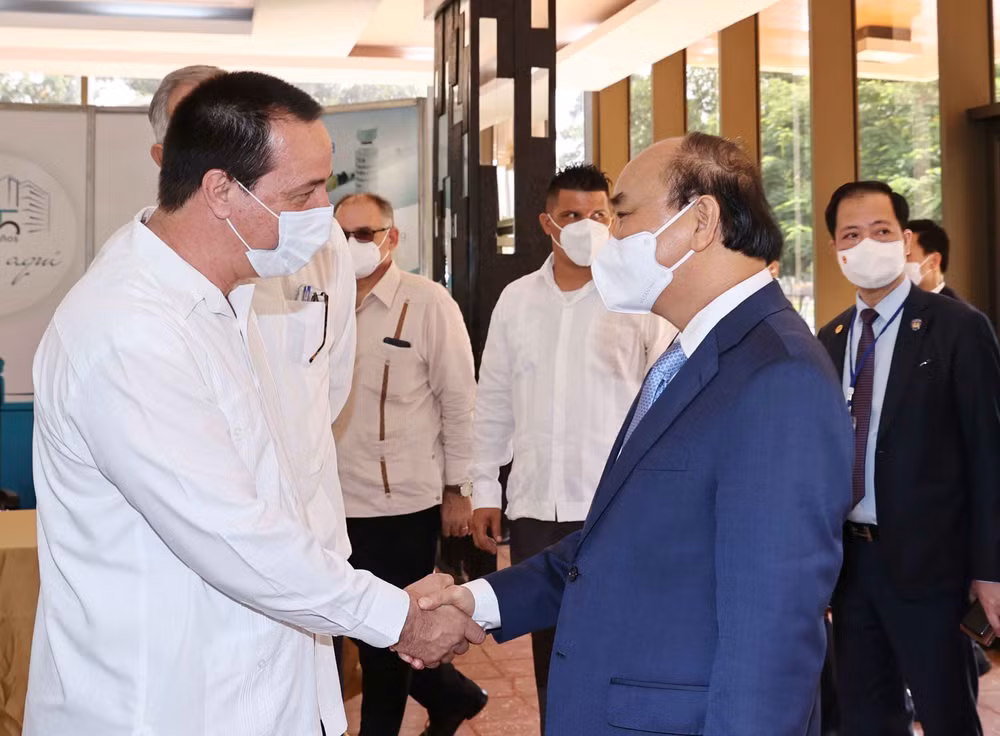 Việt Nam-Cuba hợp tác nghiên cứu, chuyển giao sản xuất dược phẩm ảnh 1