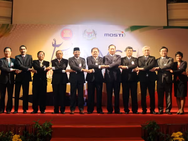 ASEAN tăng cường năng lực khoa học, công nghệ ảnh 1