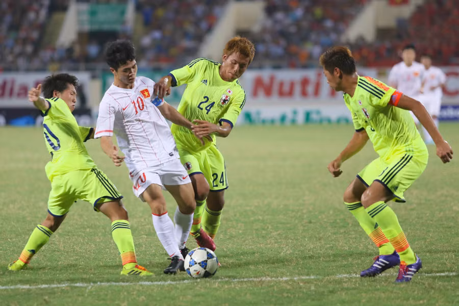 [Photo] Hàng thủ U19 Nhật Bản đã làm gì để ngăn Công Phượng? ảnh 8