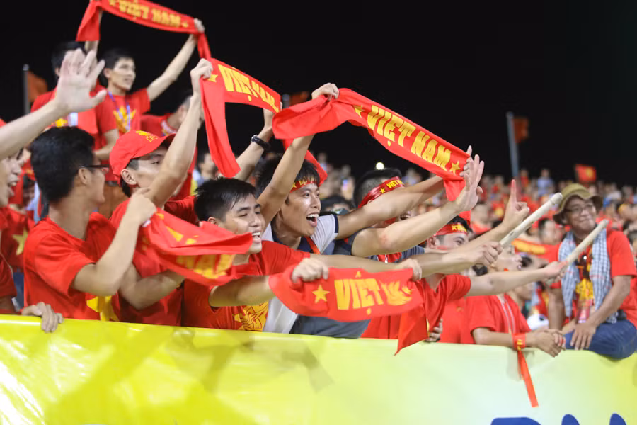 [Photo] Ký ức AFF Cup 2008 tràn về trong đêm Mỹ Đình rực lửa ảnh 1