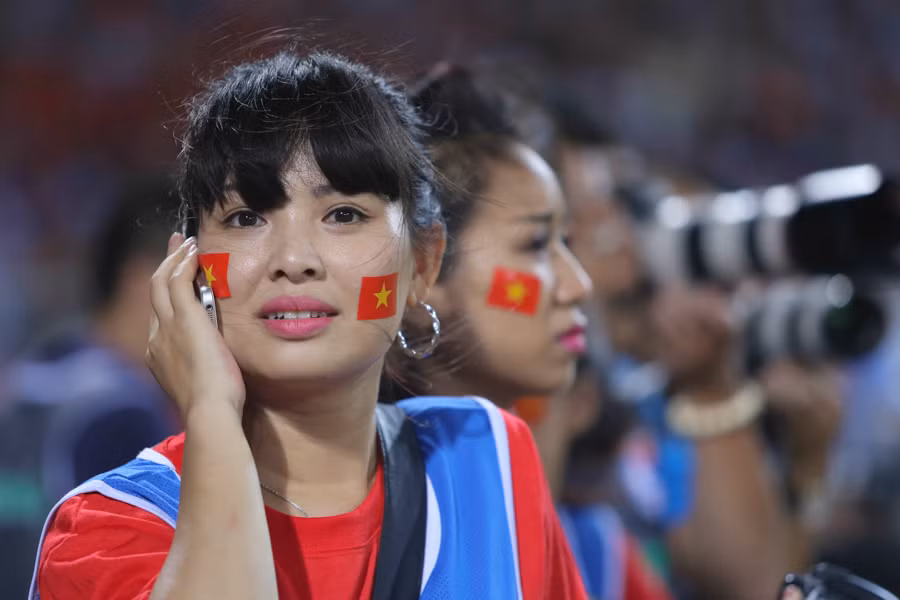 [Photo] Ký ức AFF Cup 2008 tràn về trong đêm Mỹ Đình rực lửa ảnh 8