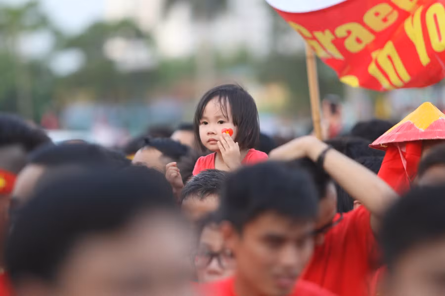 [Photo] Ký ức AFF Cup 2008 tràn về trong đêm Mỹ Đình rực lửa ảnh 4