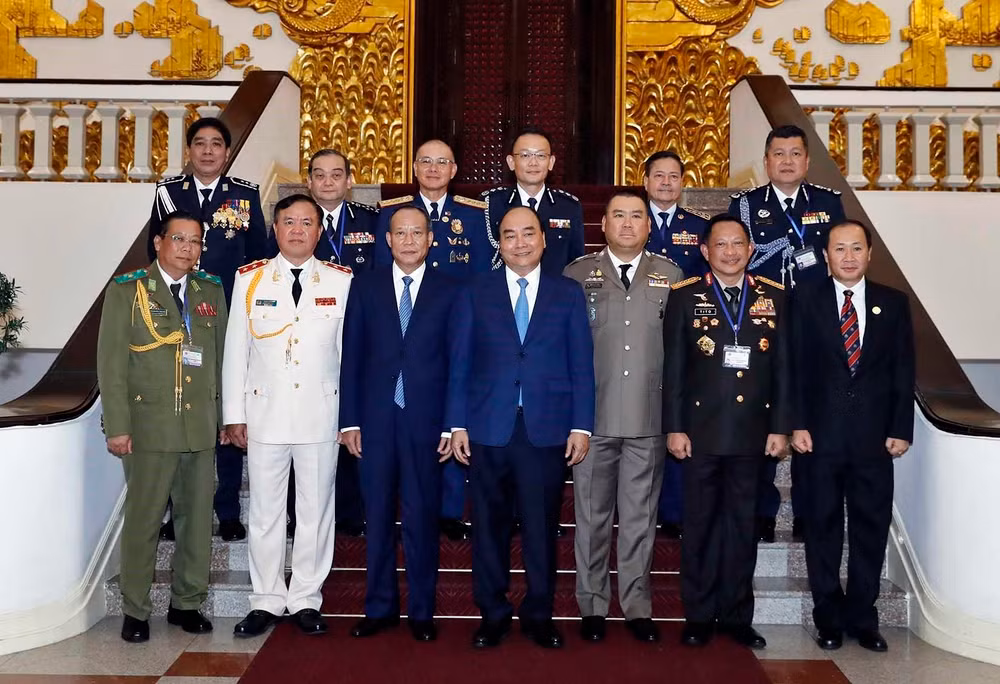 Thủ tướng tiếp các Trưởng đoàn dự Hội nghị Tư lệnh Cảnh sát ASEAN ảnh 1