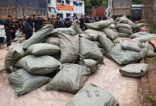 Lạng Sơn tăng cường kiểm tra, ngăn chặn buôn lậu qua khu vực biên giới ảnh 1