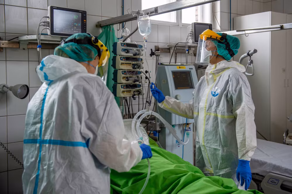 Tình hình dịch bệnh sáng 27/10: Diễn biến phức tạp tại Séc và Na Uy ảnh 1