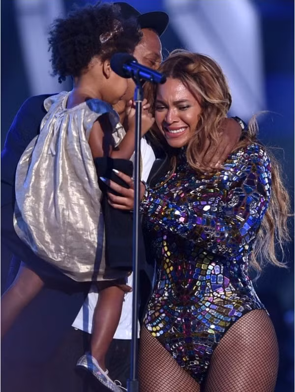 Adele và Beyoncé: Cuộc đối đầu giữa nữ hoàng R&B và Diva mới ảnh 3