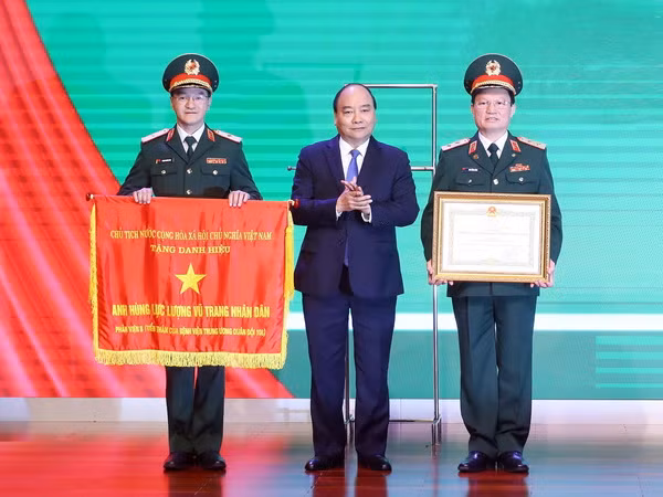 Thủ tướng dự Lễ đón nhận Danh hiệu Anh hùng của Bệnh viện 108 ảnh 1