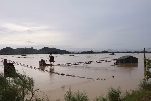 Ninh Bình tập trung đảm bảo an toàn hệ thống đê Hoàng Long ảnh 1