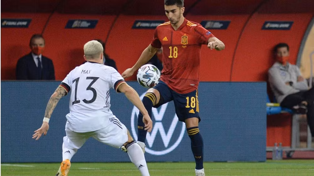 Tây Ban Nha - Đức: Thảm họa 6-0 mang tên Joachim Löw ảnh 4