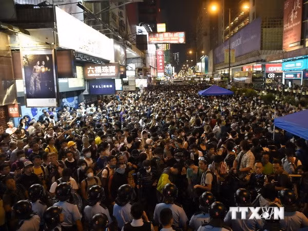 Chính quyền đặc khu Hong Kong "không thể tự quyết định" ảnh 1
