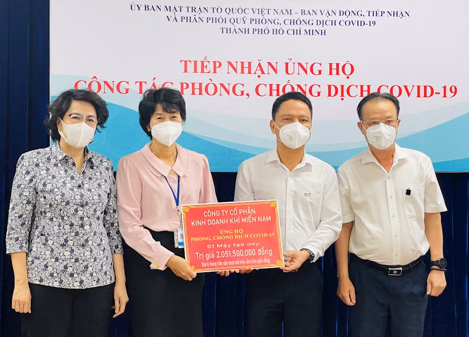 Tiếp nhận máy tạo oxy hỗ trợ công tác phòng, chống dịch COVID-19 ảnh 1
