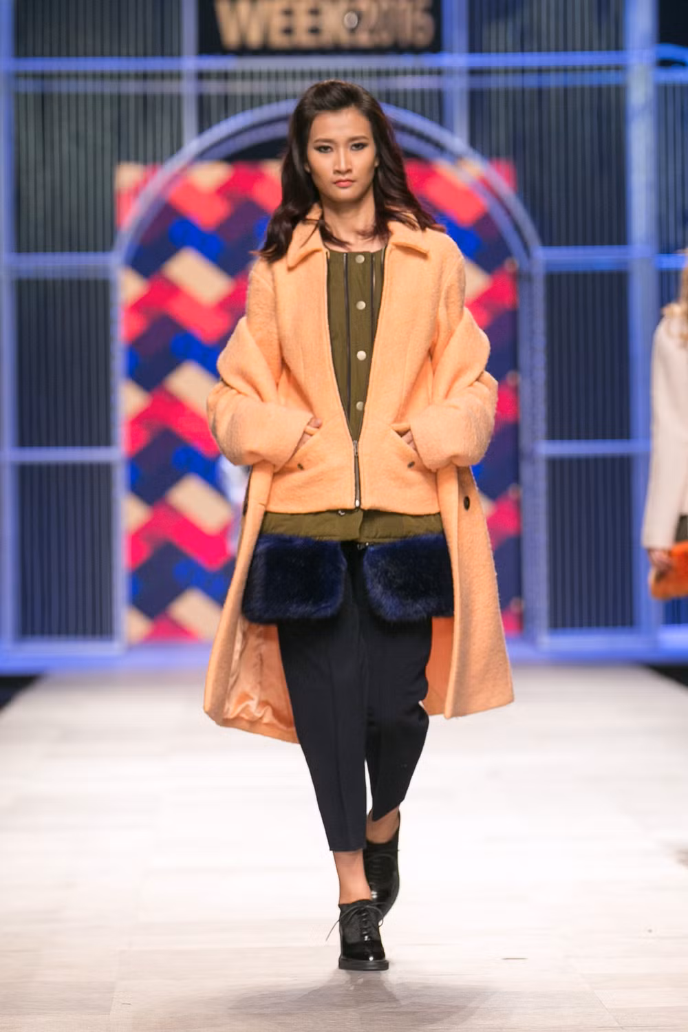 Những cô nàng Rock Chic hiện đại trong các thiết kế ready-to-wear ảnh 4