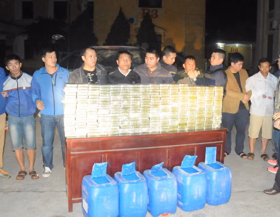 Bắt giữ nhóm đối tượng vận chuyển 300 bánh heroin tại tỉnh Phú Thọ ảnh 1