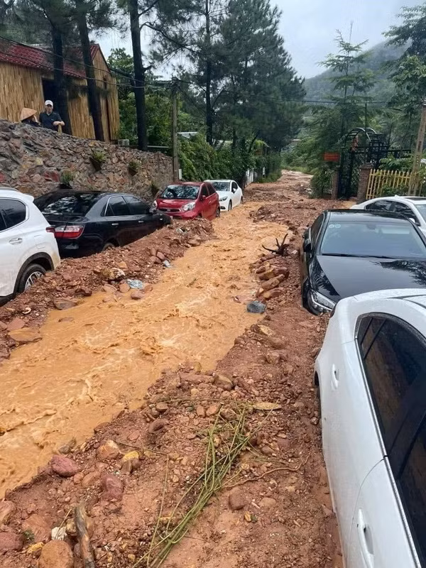 Tìm nguyên nhân để ứng phó với xói lở đất đồi rừng ở Sóc Sơn ảnh 2