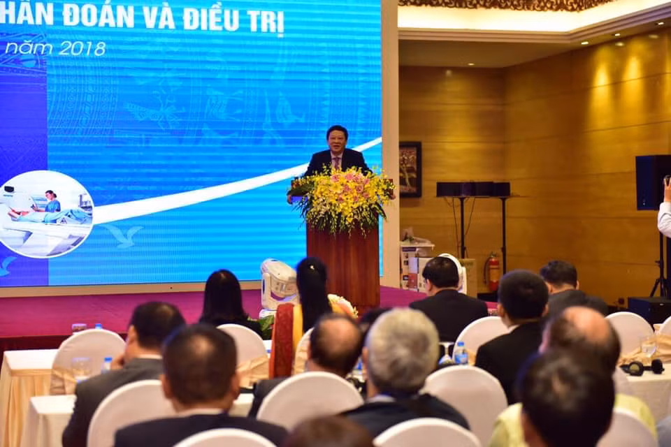 Ứng dụng kỹ thuật mới trong chẩn đoán, điều trị bệnh ung thư ảnh 1