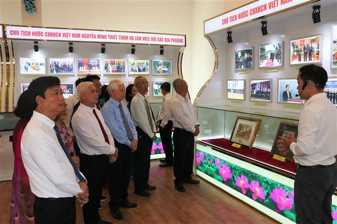 Image hình ảnh hình ảnh hình ảnh hình ảnh hình ảnh hình ảnh hình ảnh hình ảnh Nguyễn Minh - Trưng bày hình ảnh và hiện vật quý của nguyên CTN Nguyễn Minh ...