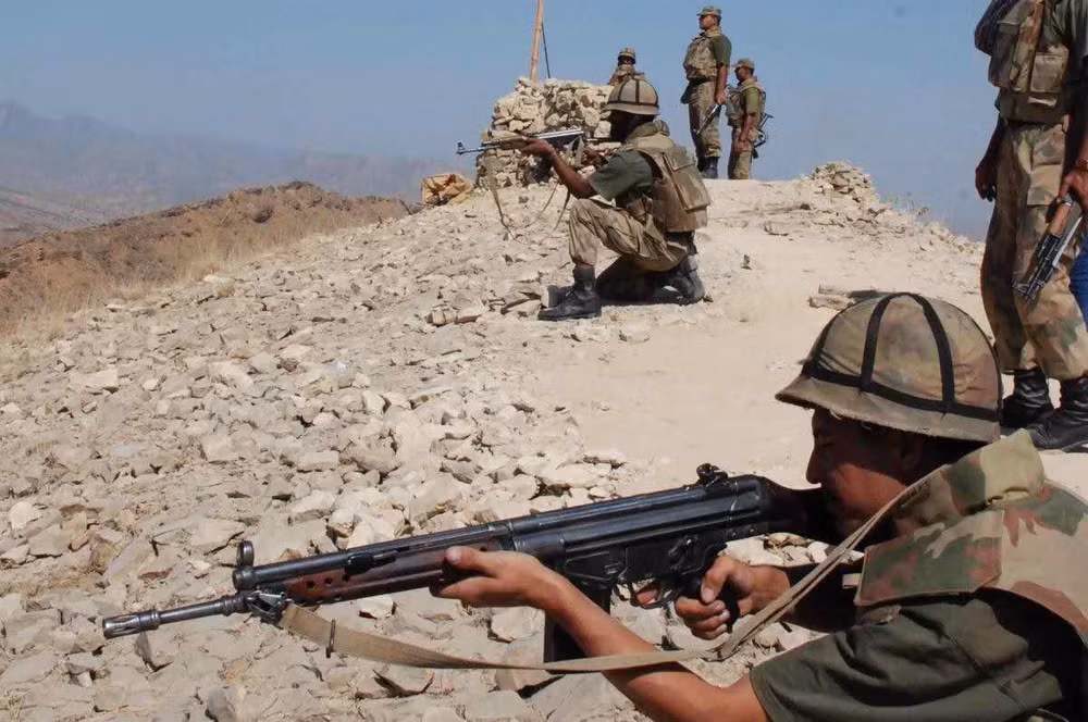 Pakistan tiêu diệt nhiều tay súng tổ chức Nhà nước Hồi giáo ảnh 1