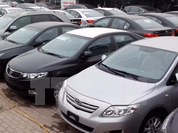 Sức tiêu thụ ôtô nhập khẩu nguyên chiếc tăng mạnh trong quý 1 ảnh 1