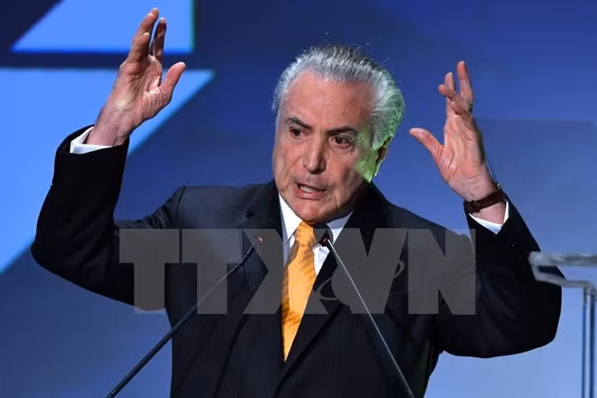 Tổng thống Brazil lại vướng vào cáo buộc theo dõi thẩm phán ảnh 1