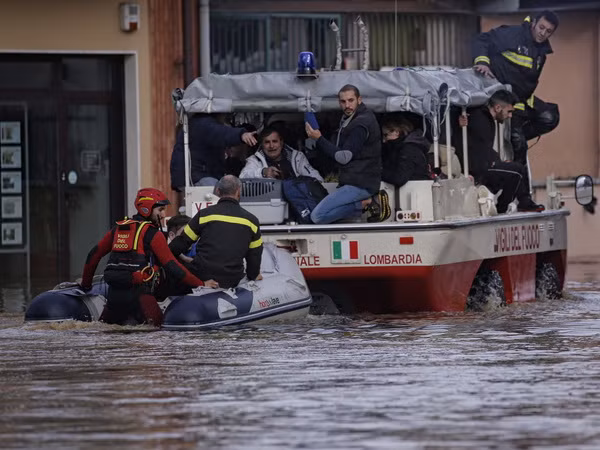 Mưa lũ tại Italy và Hy Lạp, ít nhất sáu người chết và mất tích ảnh 1