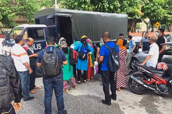 Malaysia giải cứu 35 phụ nữ nước ngoài trong đường dây bán dâm ảnh 1