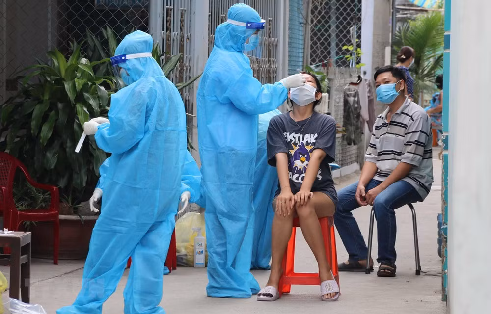 Trà Vinh siết chặt biện pháp phòng dịch do phát hiện nhiều ca mắc mới ảnh 1