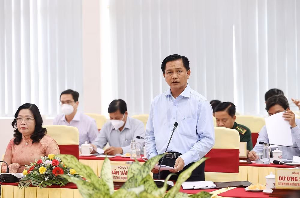 Thủ tướng Phạm Minh Chính làm việc với lãnh đạo chủ chốt của Sóc Trăng ảnh 2