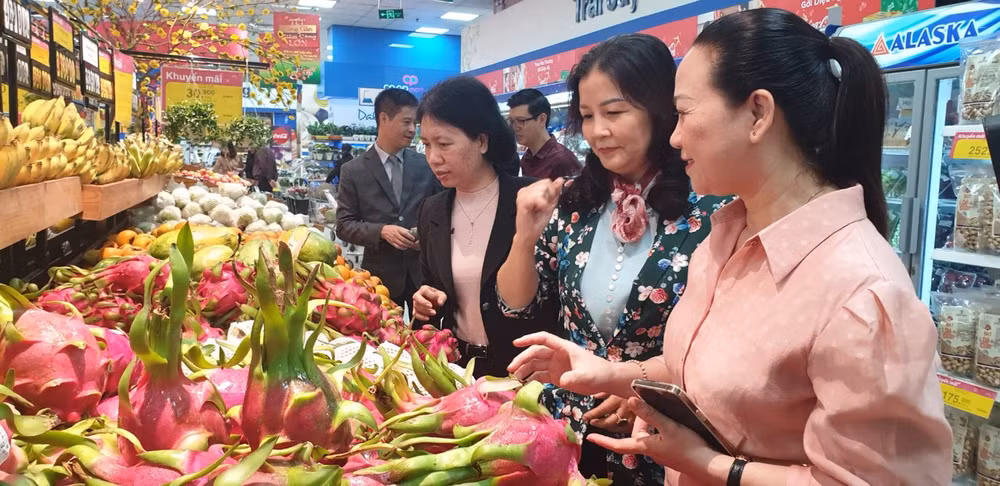 Vải thiều và nhiều nông sản ở miền Bắc chuẩn bị vào chính vụ thu hoạch ảnh 1