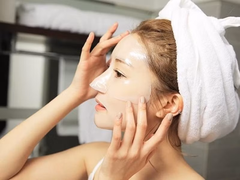 Học lỏm cách cấp ẩm cho làn da căng mọng của phái đẹp Hàn Quốc ảnh 1