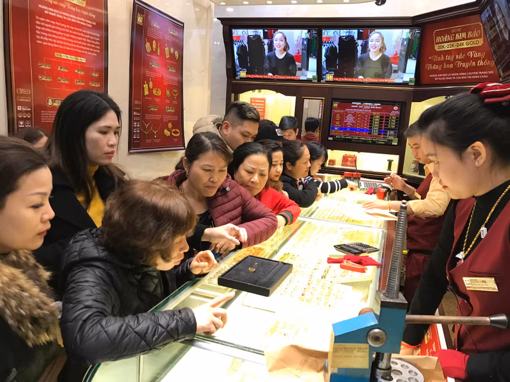 Thương hiệu vàng Rồng Thăng Long tăng 150.000 đồng mỗi lượng ảnh 1