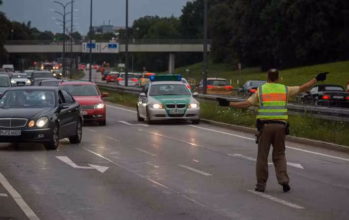 Cảnh sát Đức bắt nghi can bán súng cho kẻ cuồng sát ở Munich ảnh 1