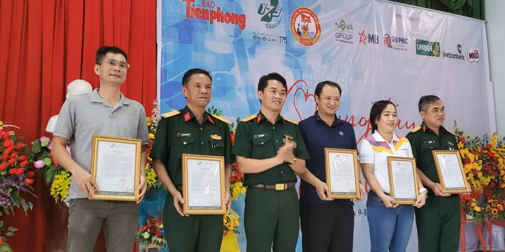 NovaGroup cùng Bệnh viện Quân y 175 "chung tay vì sức khỏe cộng đồng" ảnh 4