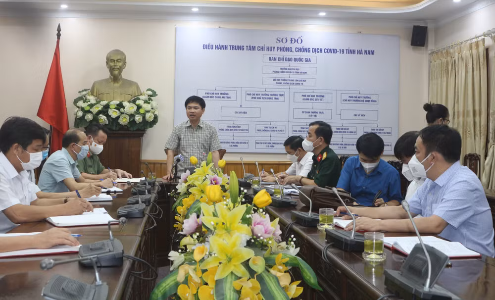 Ghi nhận nhiều ca mắc COVID-19, Hà Nam họp khẩn ngay trong đêm ảnh 1