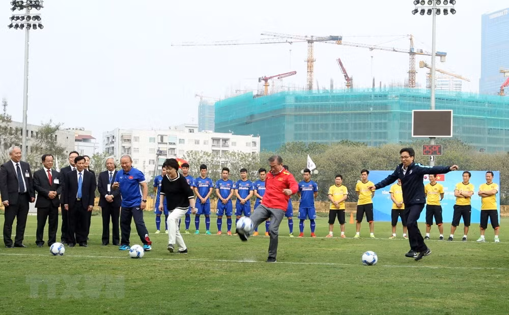 Tổng thống Hàn Quốc giao lưu với đội tuyển bóng đá U23 Việt Nam ảnh 2