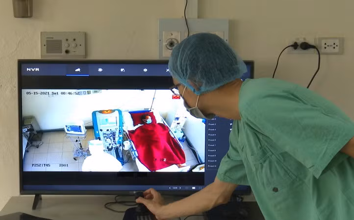 Hội chẩn trực tuyến điều trị bệnh nhân COVID-19 có tiến triển xấu ảnh 1