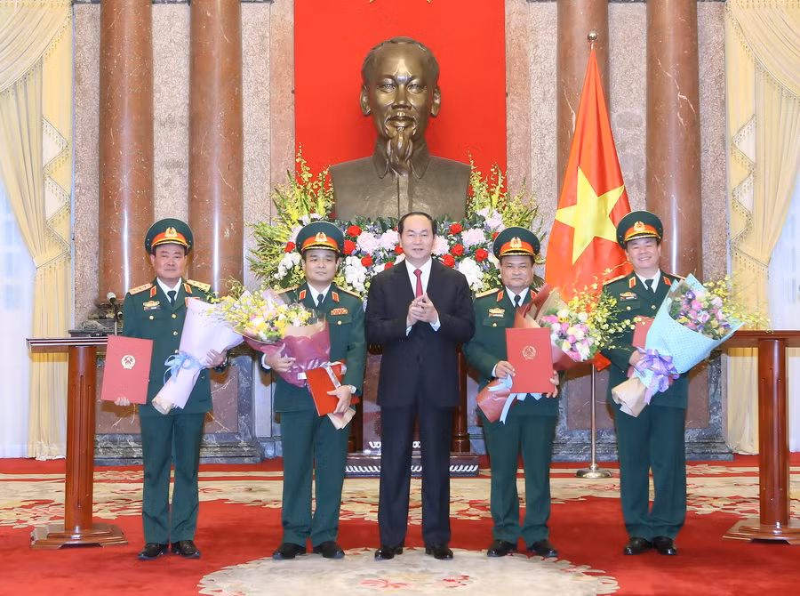 Thăng cấp hàm Thượng tướng cho bốn sỹ quan quân đội ảnh 1