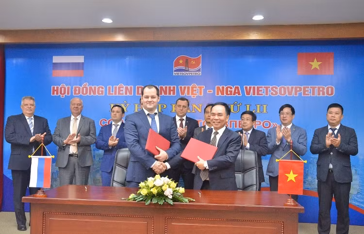 Vietsovpetro đặt mục tiêu doanh thu 1,38 tỷ USD cho năm 2020 ảnh 1
