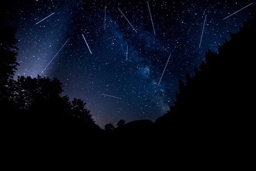 Thời điểm quan sát tốt nhất trận mưa sao băng Leonids ở Việt Nam ảnh 1