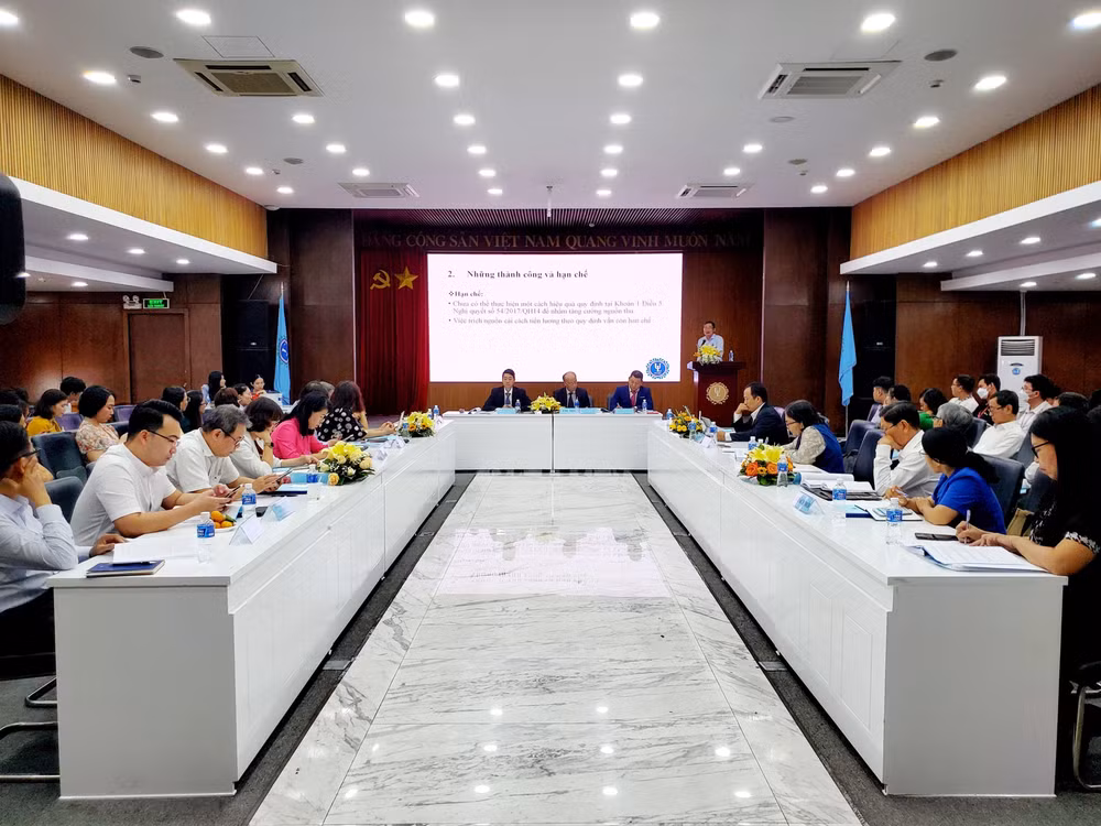 Kiến nghị đổi mới tổ chức và hoạt động của UBND Thành phố Hồ Chí Minh ảnh 1