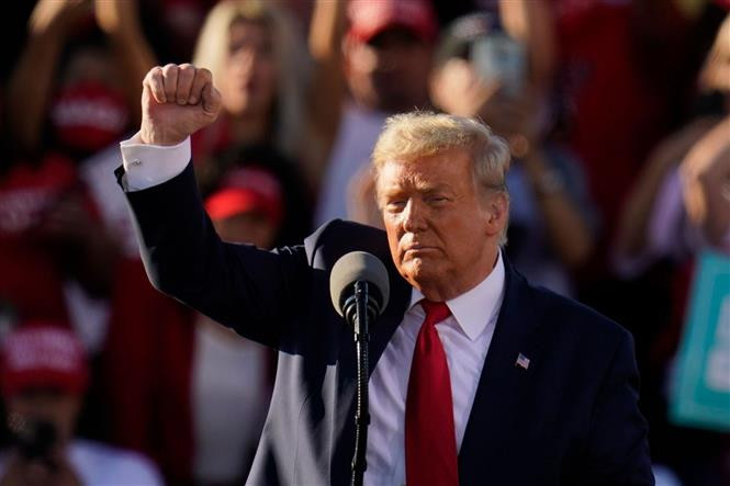 Bầu cử Mỹ 2020: Tổng thống Trump vượt lên tại bang Kansas, Utah | Vietnam+  (VietnamPlus)