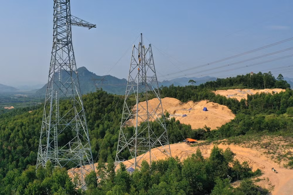 Vướng mặt bằng, đường dây 500 kV mạch 3 phải lùi thời gian đóng điện ảnh 1